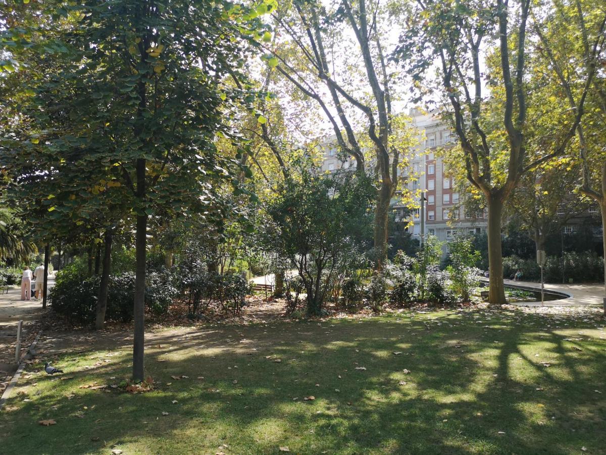 Aparteasy - Turo Park With Lovely Balcony Barcelona Exterior photo